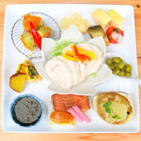 몸속을 깨끗하게♪ 파리의 3스타 레스토랑에서 사용하는 간장 양조장에서 만드는 가나자와 &#039;발효식 미인 식당&#039;