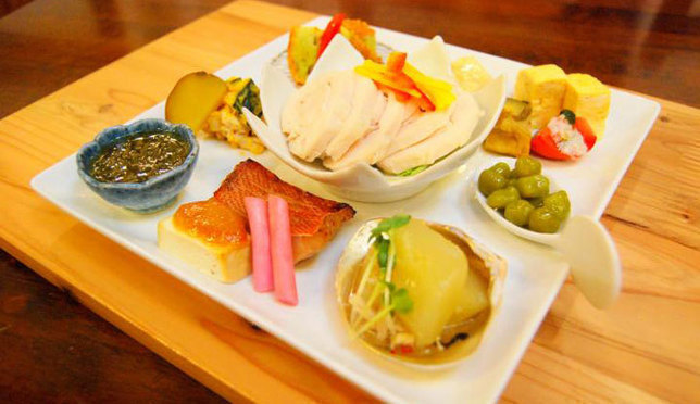 몸속을 깨끗하게♪ 파리의 3스타 레스토랑에서 사용하는 간장 양조장에서 만드는 가나자와 '발효식 미인 식당'