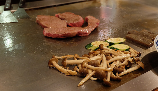 เนื้อนุ่มชุ่มลิ้น ใครๆก็ไปกิน Kobe Beef ที่ Steak Land ในโกเบ