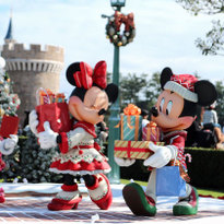 ‘Disney Christmas 2019’ มาฉลองคริสต์มาสกับมิกกี้ & โดนัลด์ดั๊กที่โตเกียวกัน!