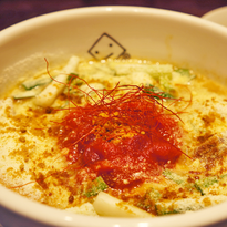 東京小資女口袋名單
「Miso Noodle Spot 角栄」
香濃咖哩起司拉麵