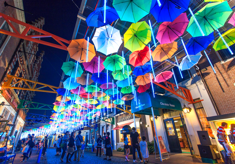 ถนนร่มหลากสี (Umbrella street)