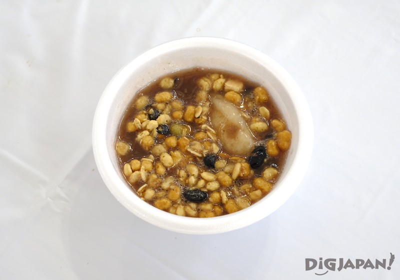TSUDOME會場　加入榖麥和北海道糯米的紅豆湯