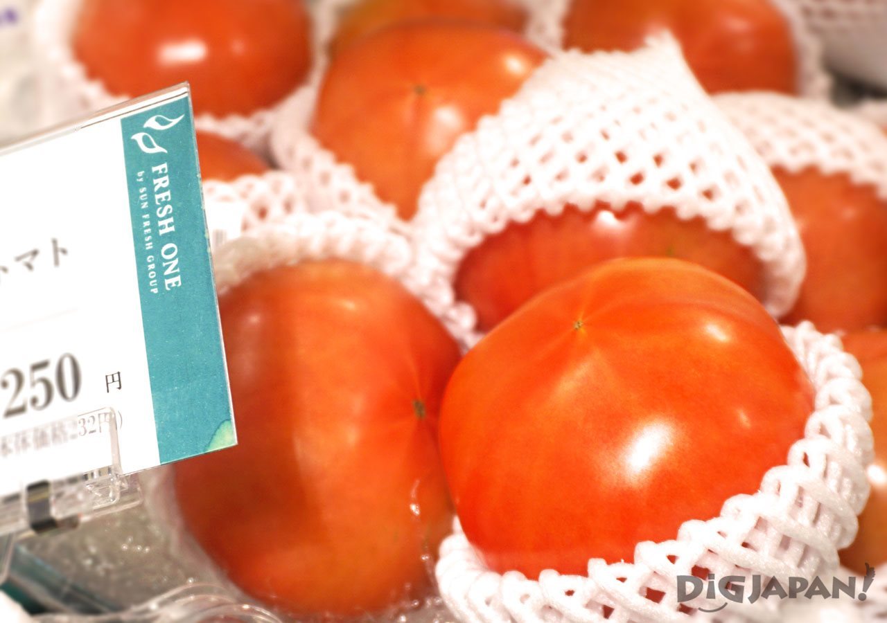 Depachika shopping tomato omotenashi