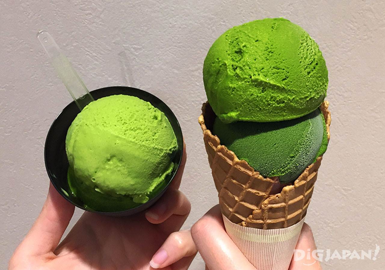 Suzukien offers gelato in both cones and cups