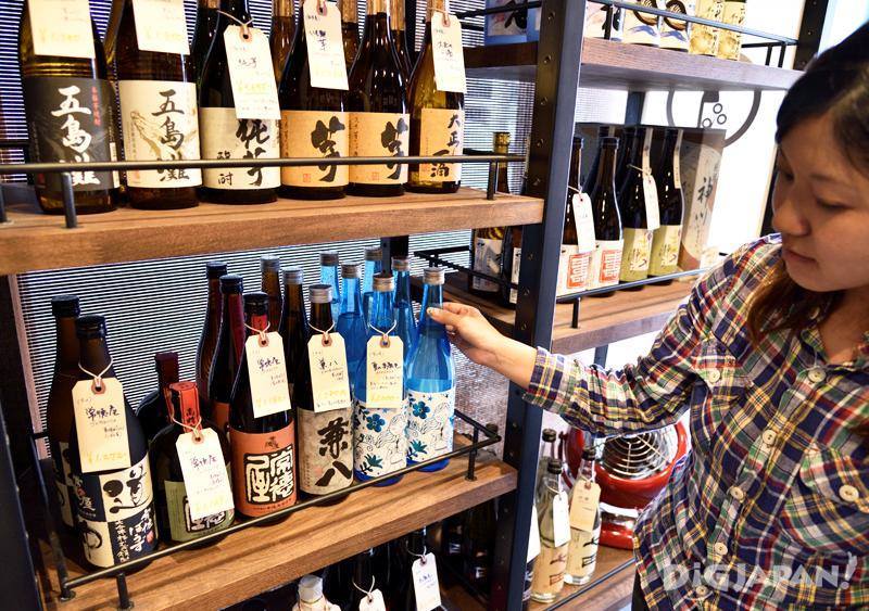 Kappabashi Sake no Sanwa's extensive selection of sake nihonshu