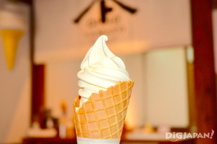 醬油口味冰淇淋（350日元）