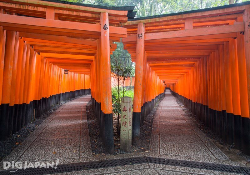 Fushimi Inari Shrine walkthrough guide