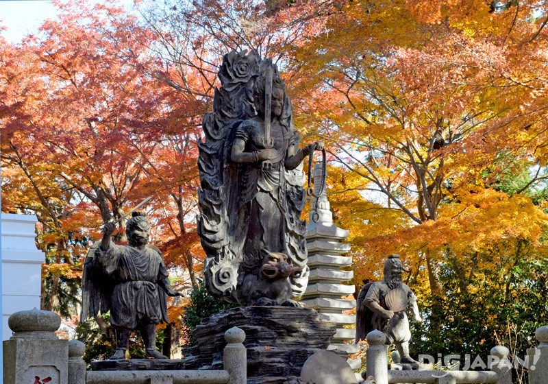 Tengu statues on Mount Takao 