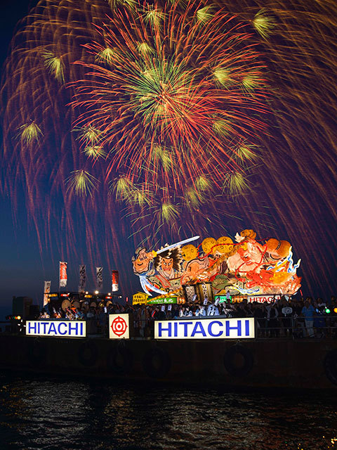 Aomori Nebuta Festival - fireworks and night parade