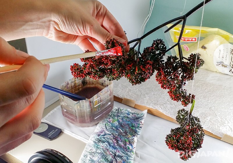 Recreating a view of Mt. Fuji in miniature: painting parsley