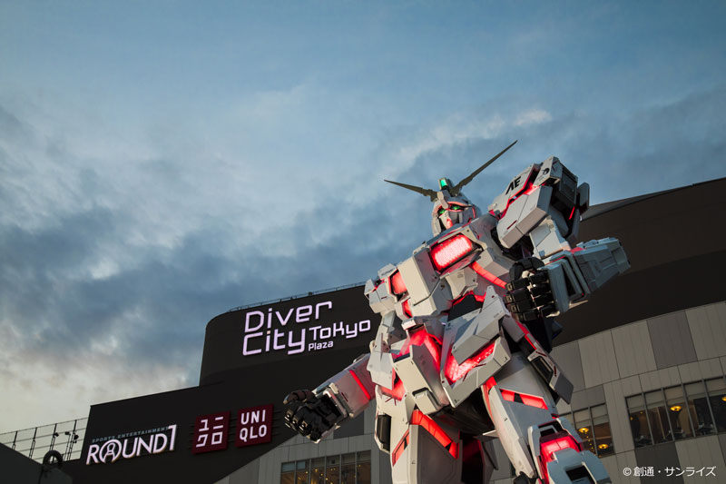 The Life-Sized Unicorn Gundam Statue