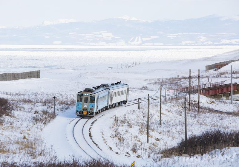 JR Ryuhyo Monogatari: Enjoy the View of Drift Ice From a Train Window!