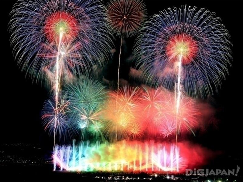 Ichikawa Misato Furusato Summer Festival "The 36th Shinmei Fireworks Festival"<